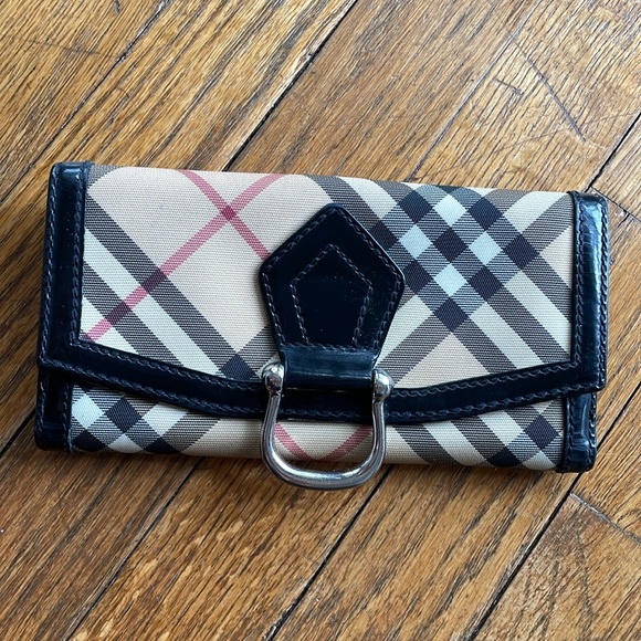 Burberry nova check patent leather wallet black - Picture 2 of 7